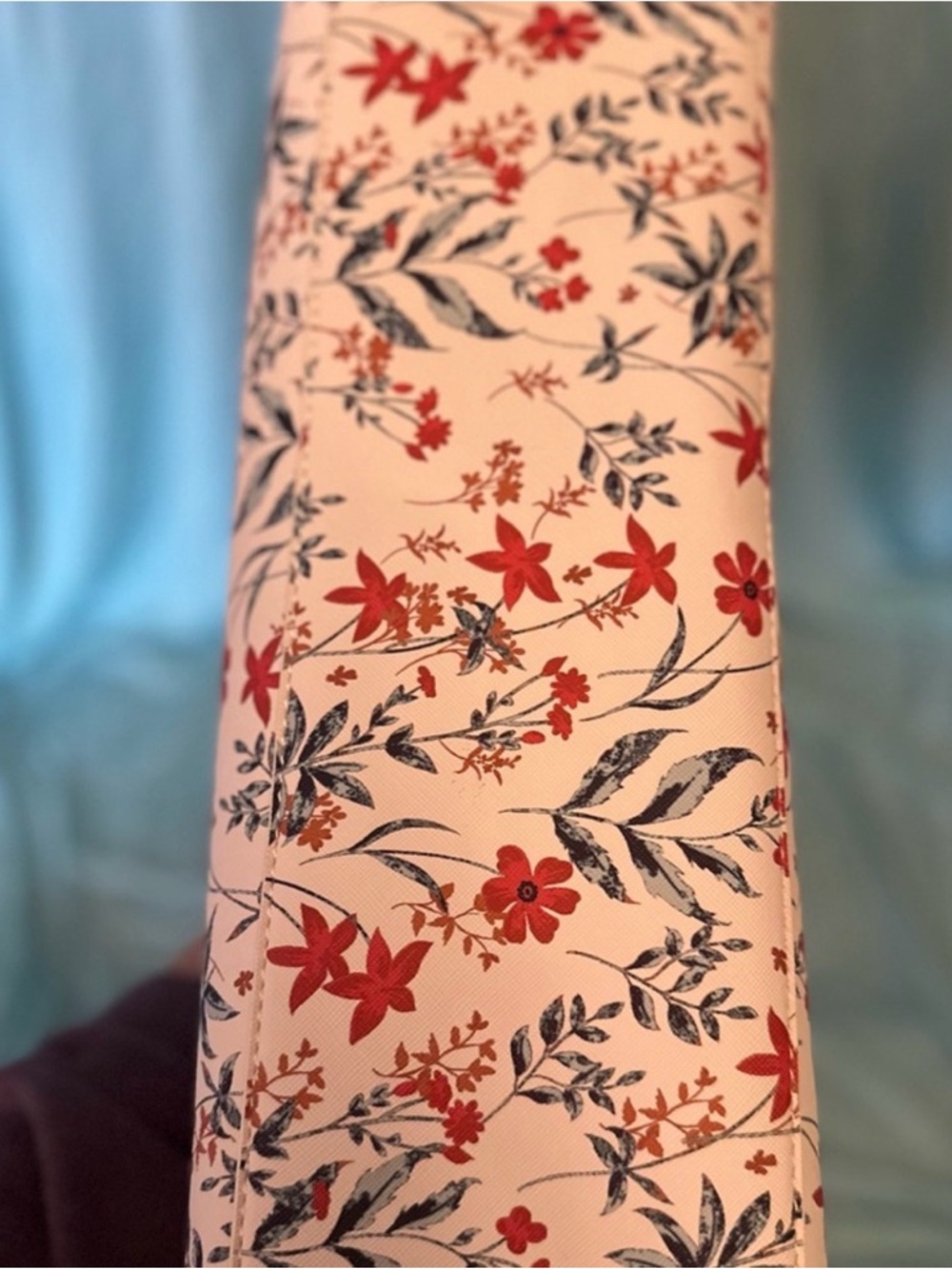 Spartina 449 Cream Floral Tote with Red and Navy Accents - Picture 3 of 4